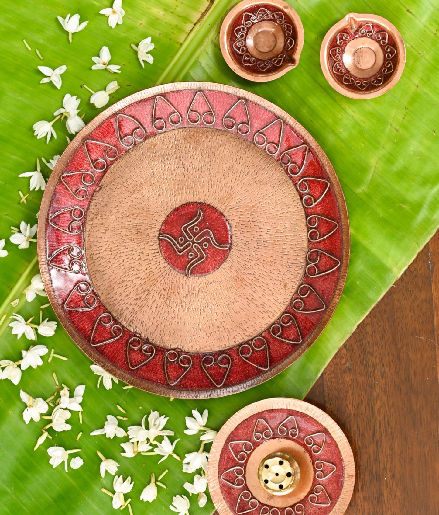 EkiBeki Handcrafted lamps Archana Pooja Thali, Diya & Agarbatti Stand Combo (Red)