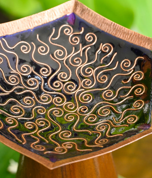 Ekibeki Handcrafted lamps Archana Samai Diya Stand - Large (Blue)