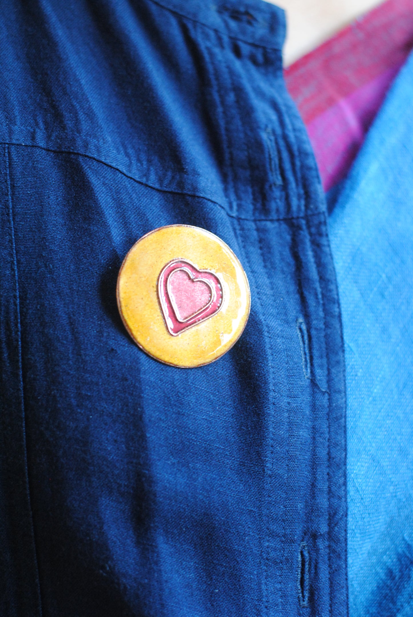 Copper enamel trinkets, funky lapel pin handcrafted in Maharashtra, India. Dil heart theme