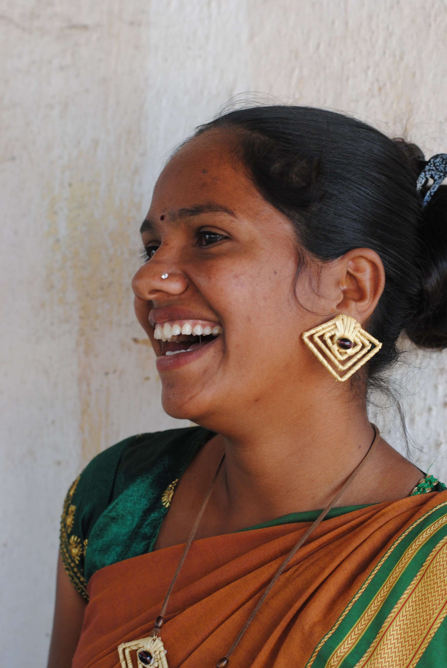 Truna natural fibre golden grass and copper enamel handcrafted earrings from Odisha, diamond shape