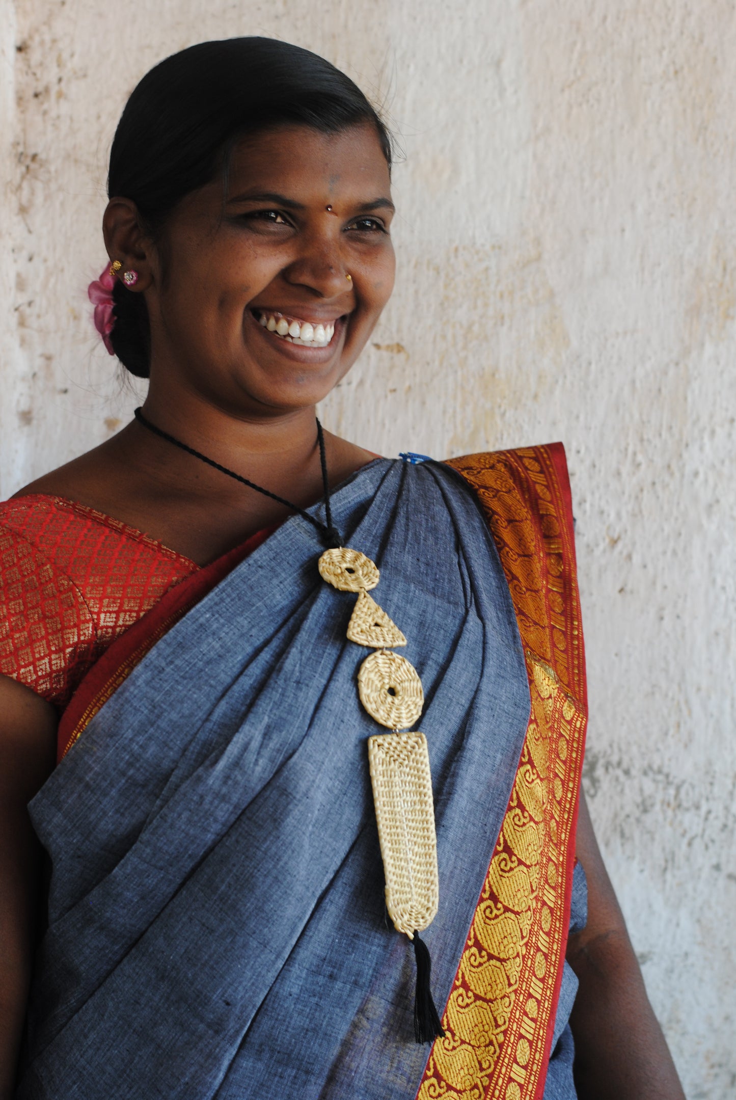 Truna natural fibre golden grass handcrafted jewelry from Odisha. Bhumiti pendant