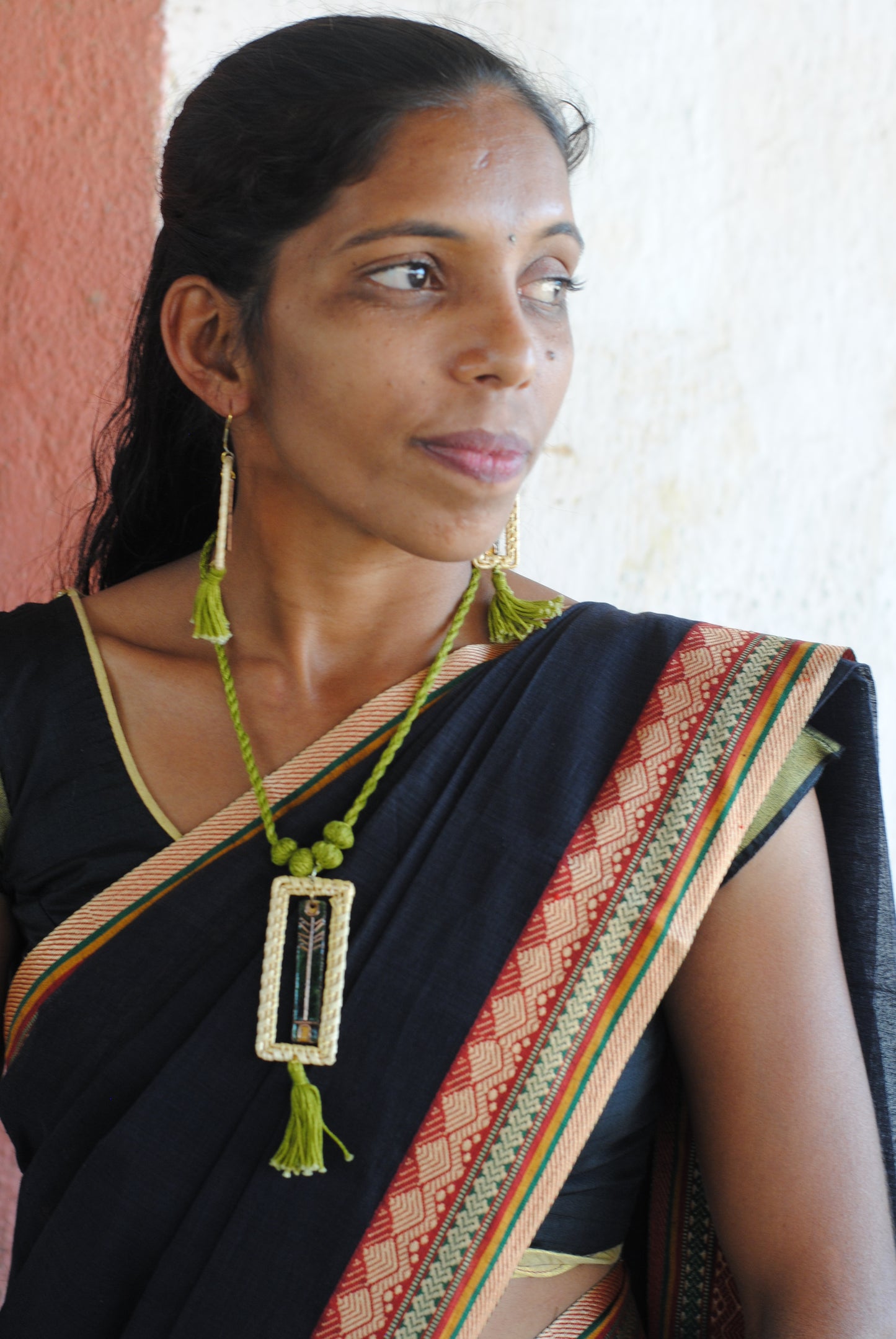Truna natural fibre golden grass and copper enamel handcrafted jewelry from Odisha. Jharokha set of earrings and pendant