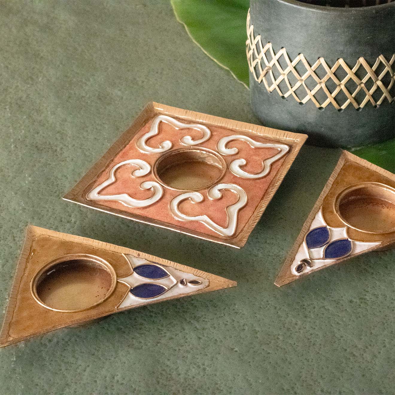 EkiBeki Handcrafted Tealight holder Rangoli Brown Triangle (Set of 2)